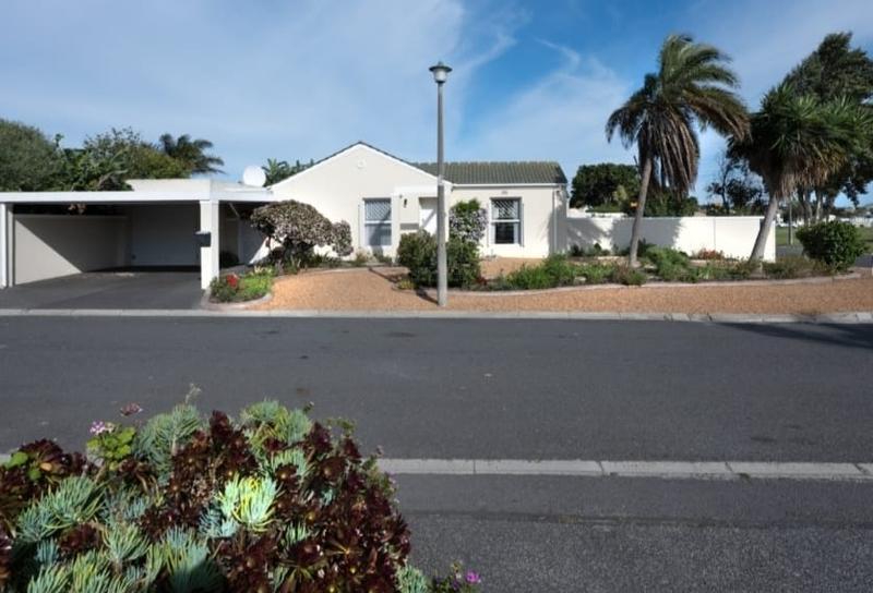 To Let 3 Bedroom Property for Rent in Sunningdale Western Cape